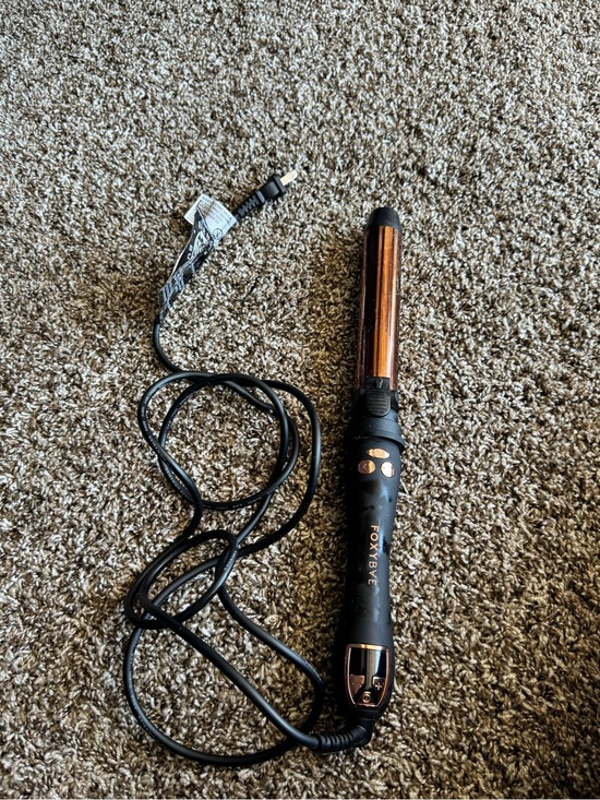 FoxyBae Copper Curling Wand in Black and Copper main image 4